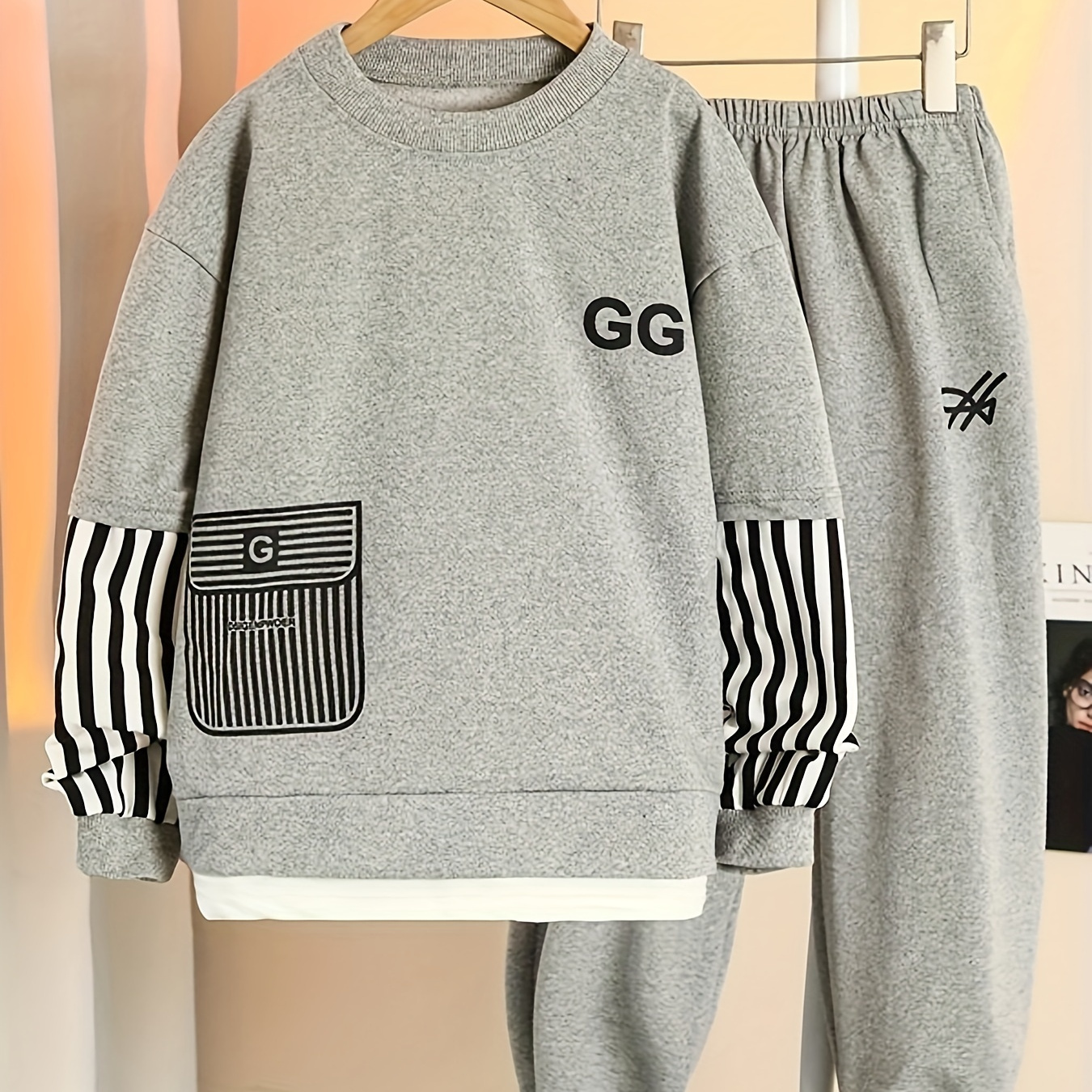 

2pcs Boy's Outfit, Sweatshirt & Pants Set, Long Sleeve Top, Clothes For Fall & , As