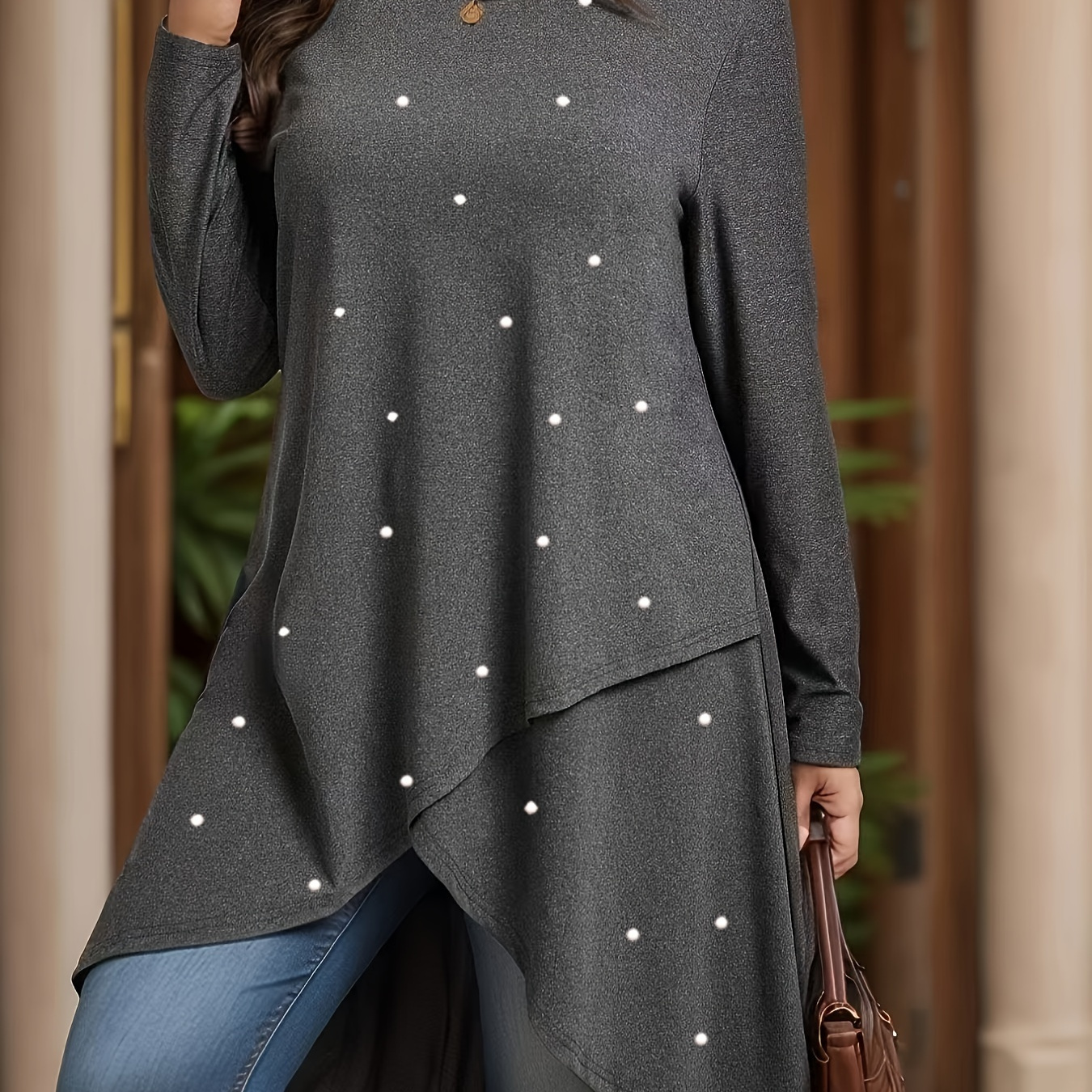 

1pc Elegant Pearl-embellished Plus Size Tunic Top, Polyester Knit Fabric, Crew Neck, Long Sleeve, Solid Color, Medium Stretch, Asymmetrical Hem For Spring/fall