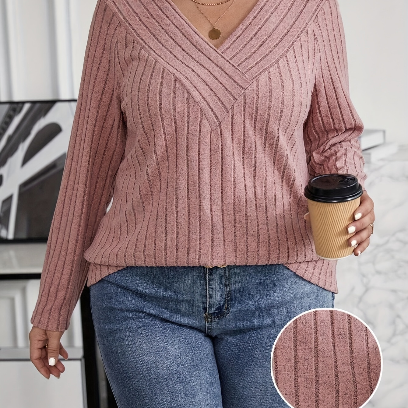 

Top Élégant Grande Taille en à Col V - Manches Longues, Extensible & Lavable en Machine pour Femme