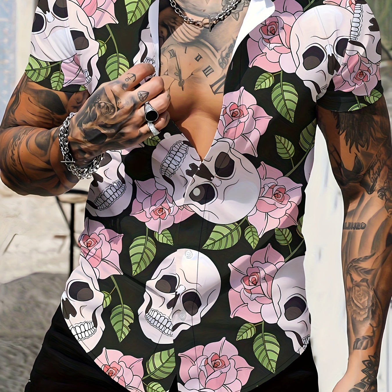 

Flowers And Skull Heads Pattern Men's Fashion Short Sleeve Button Down Shirt, Summer Resort Vacation