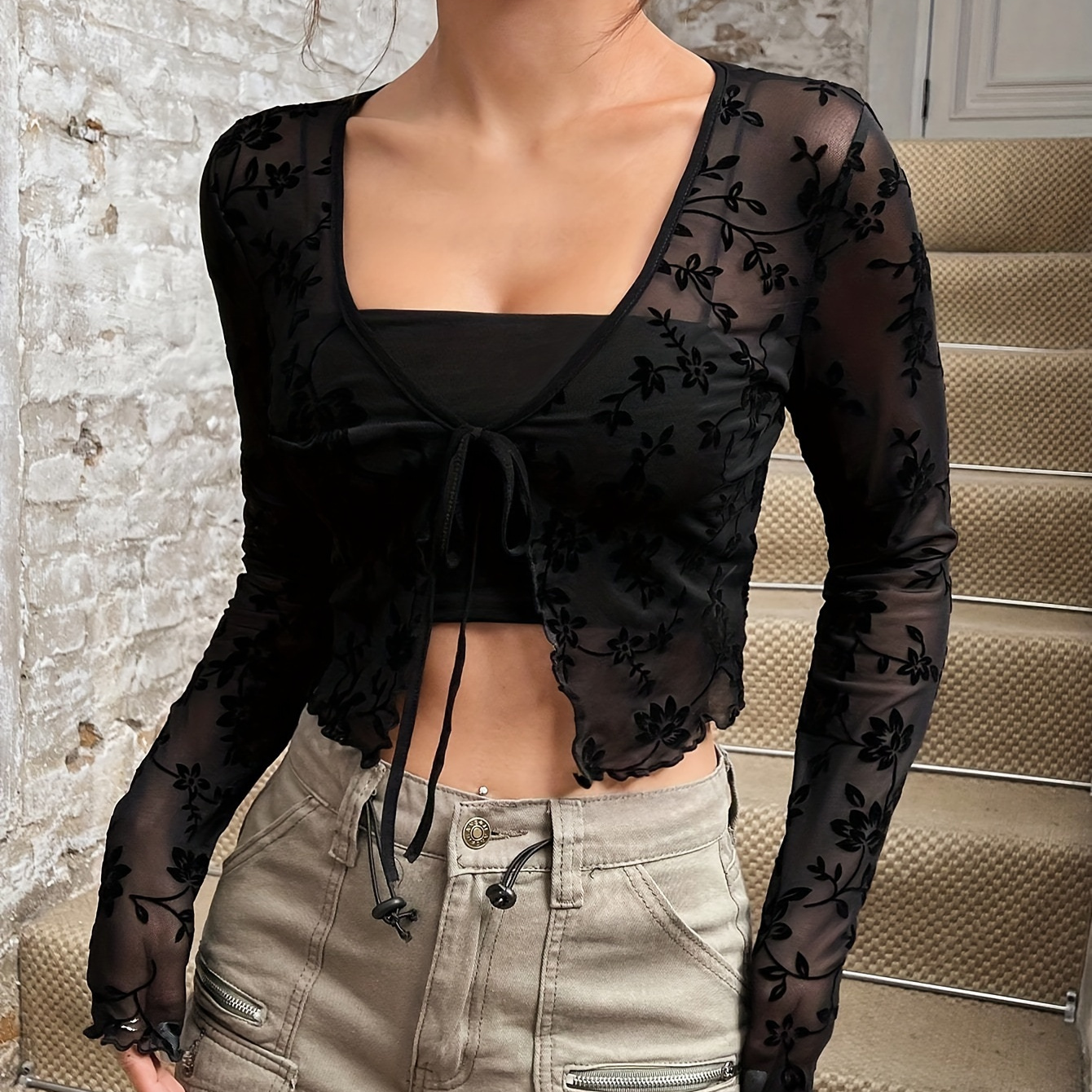 

Blouse à manches longues en polyester tricoté à imprimé floral avec col en V et lacets pour femmes, pour et