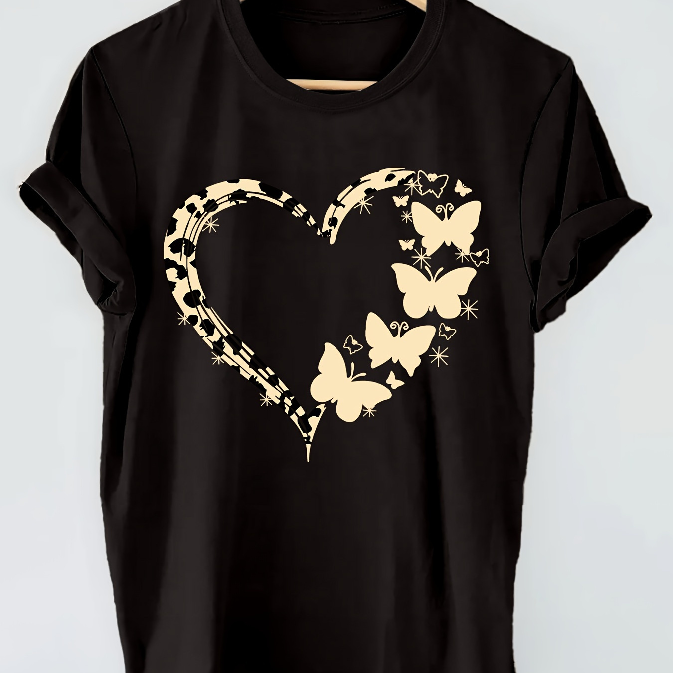 

Heart & Butterfly Print T-shirt, Short Sleeve Crew Neck Casual Top For Summer & Spring, Women's Clothing