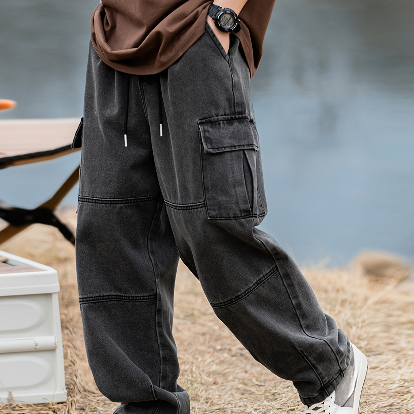 

Pantalon cargo ample en denim uni pour homme avec plusieurs poches, jean décontracté en coton mélangé avec cordon de serrage pour les activités de plein air au printemps et à l'automne