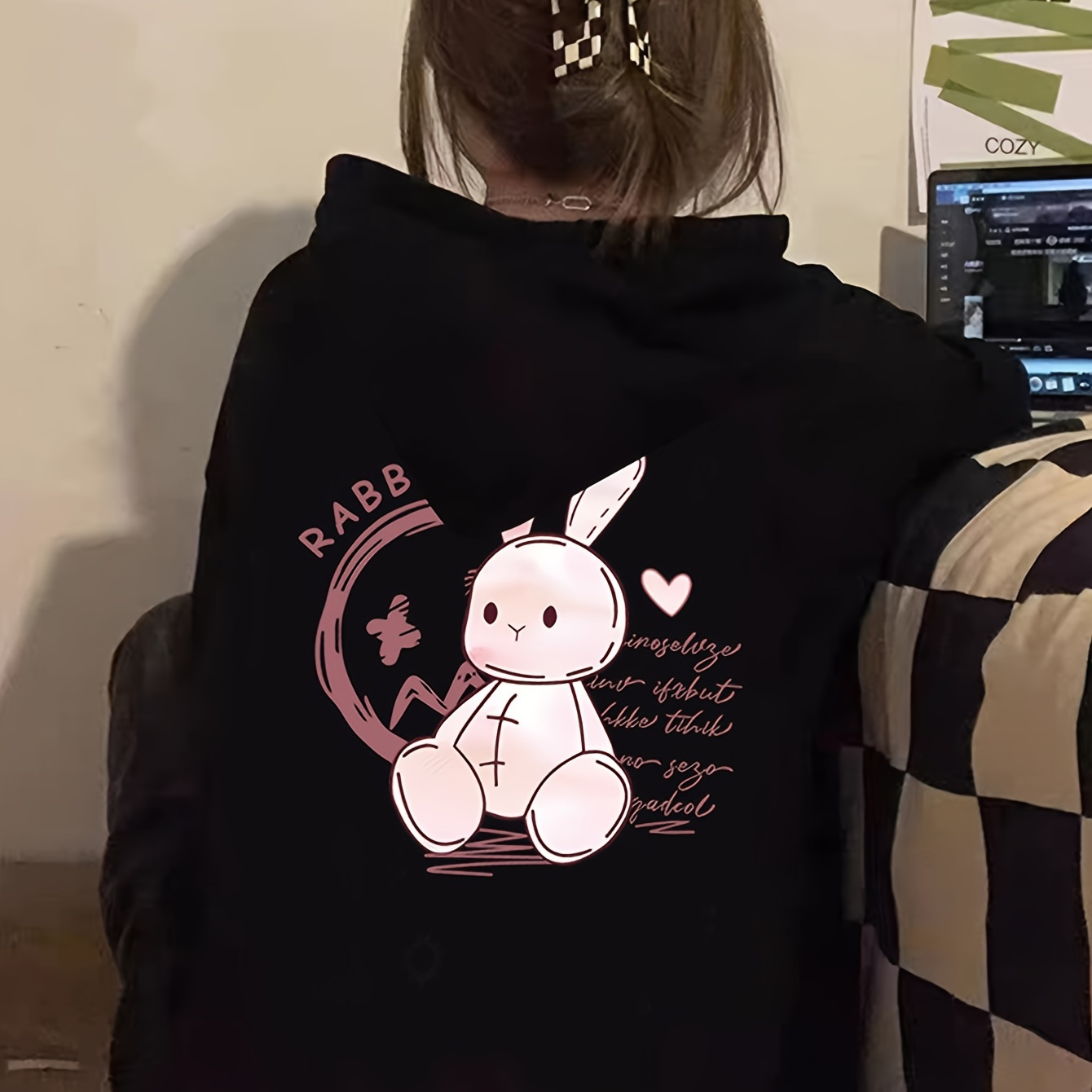 

Chic Women's Hoodie With Print - Cozy Cotton Blend, Long Sleeve Pullover For Fall/winter