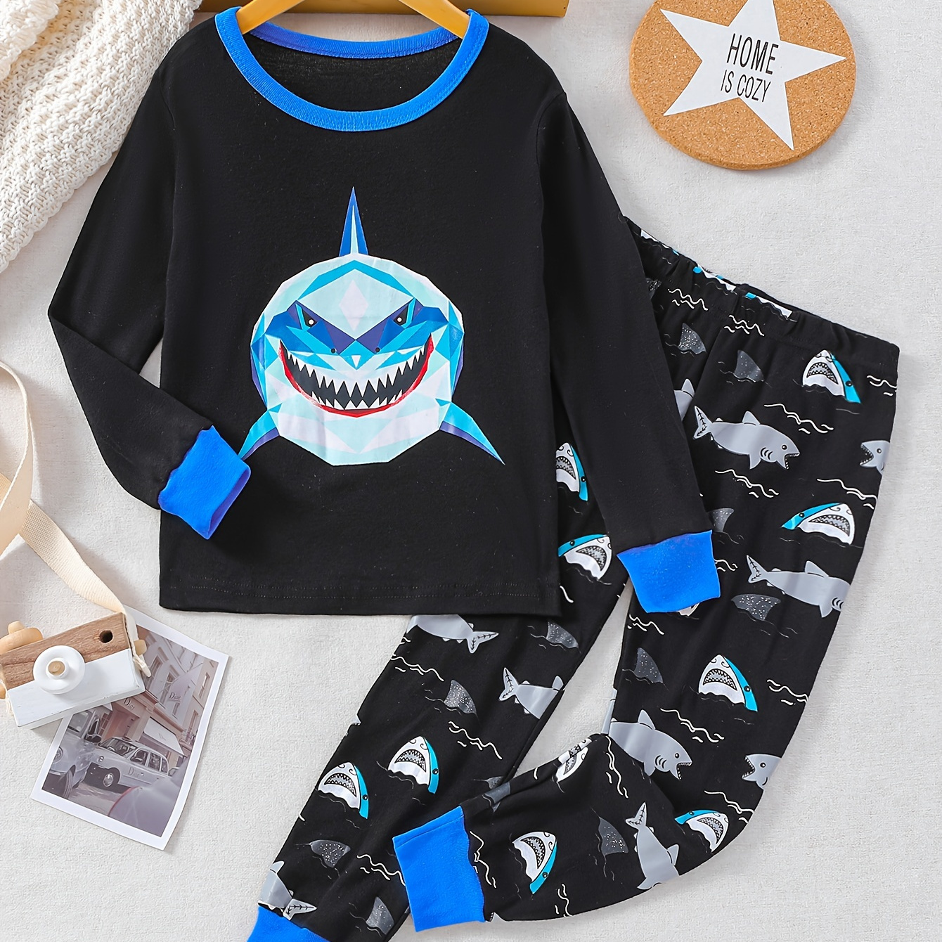 

Toddler Boys 2-piece Pajama Sets Cartoon Shark Print Round Neck Long Sleeve Top & Full Print Trousers Casual Pj Sets For All Seasons