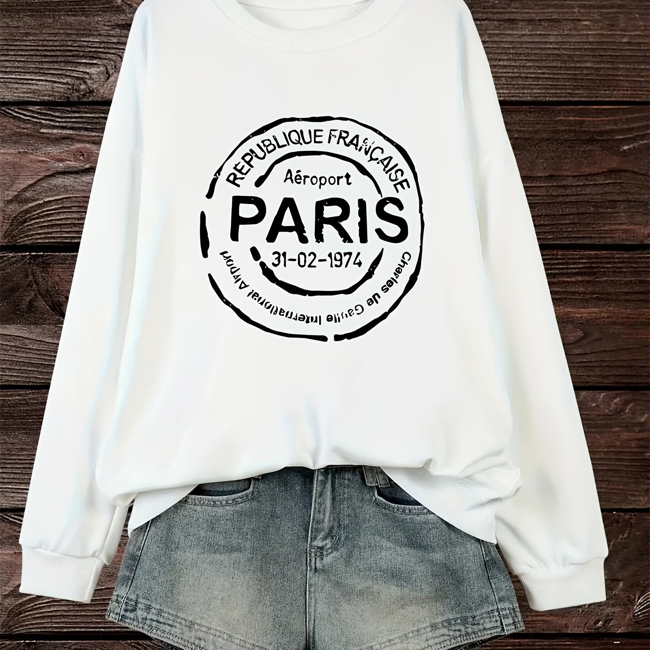 

Paris Print Pullover Sweatshirt, Casual Long Sleeve Crew Neck Sweatshirt For Fall & Winter, Women's Clothing