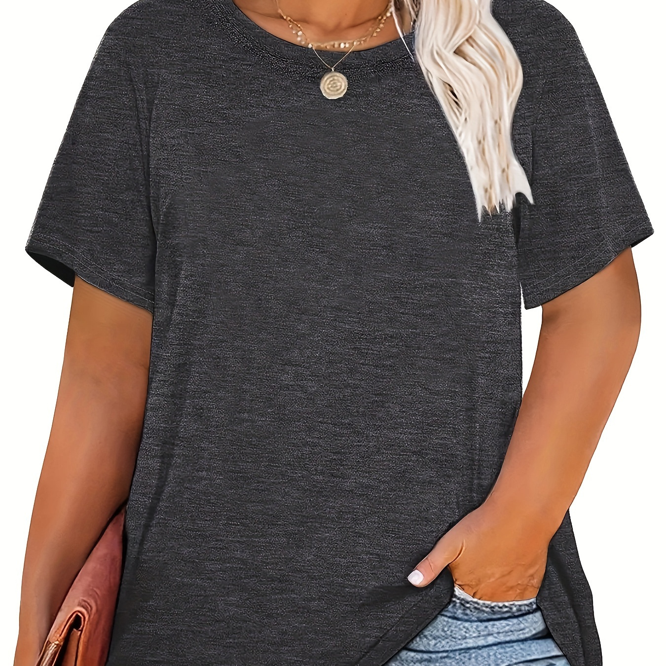 

Plus Size Simple Solid Color T-shirt, Casual Crew Neck Short Sleeve Top For Spring & Summer, Women's Plus Size Clothing