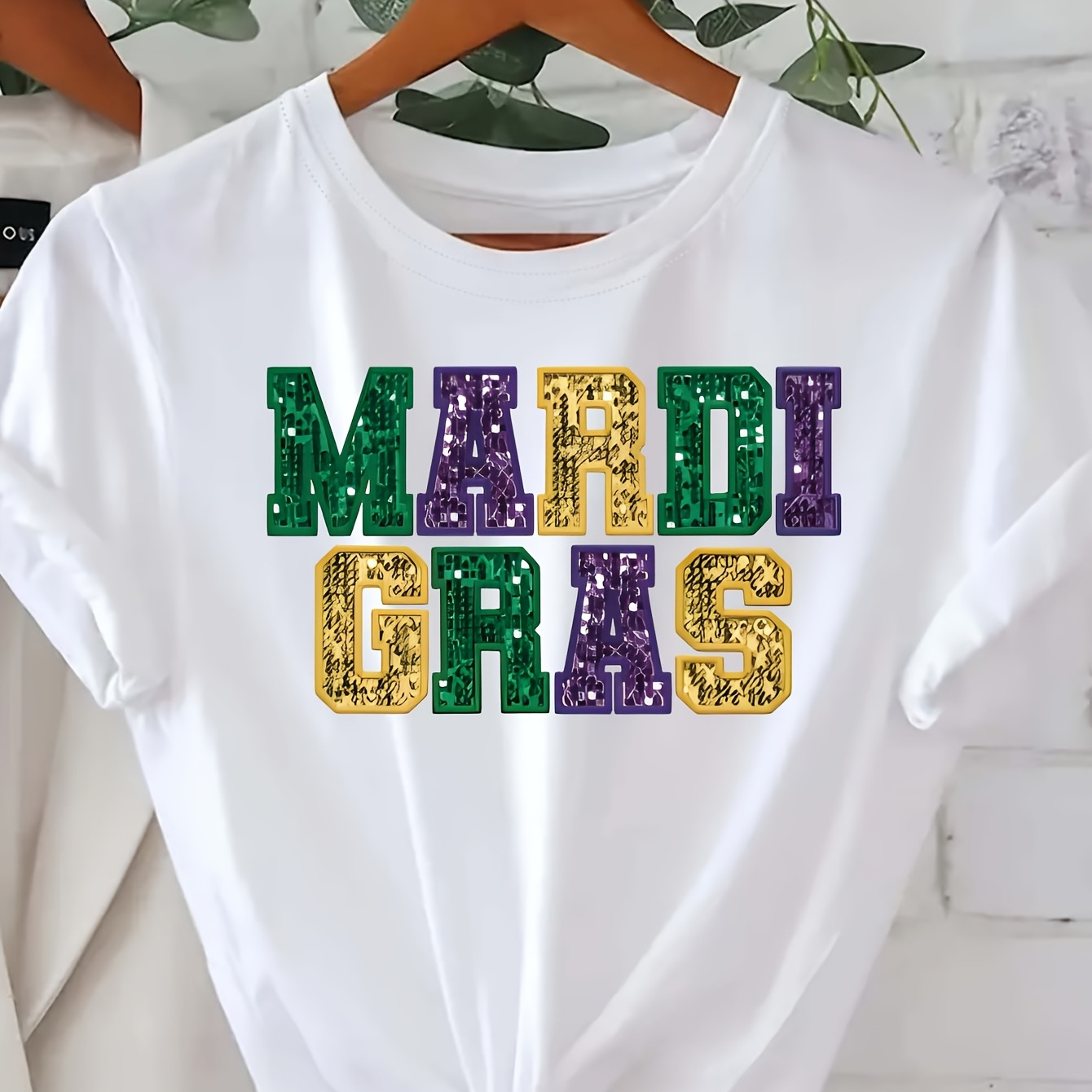 

Mardi Gras Letter Print T-shirt For Women - Vibrant Short Sleeve Crew Neck, Casual Polyester Top With Sequin Design, Summer & Spring Celebrations, Casual Wear|knotted Front Shirt|smooth Texture