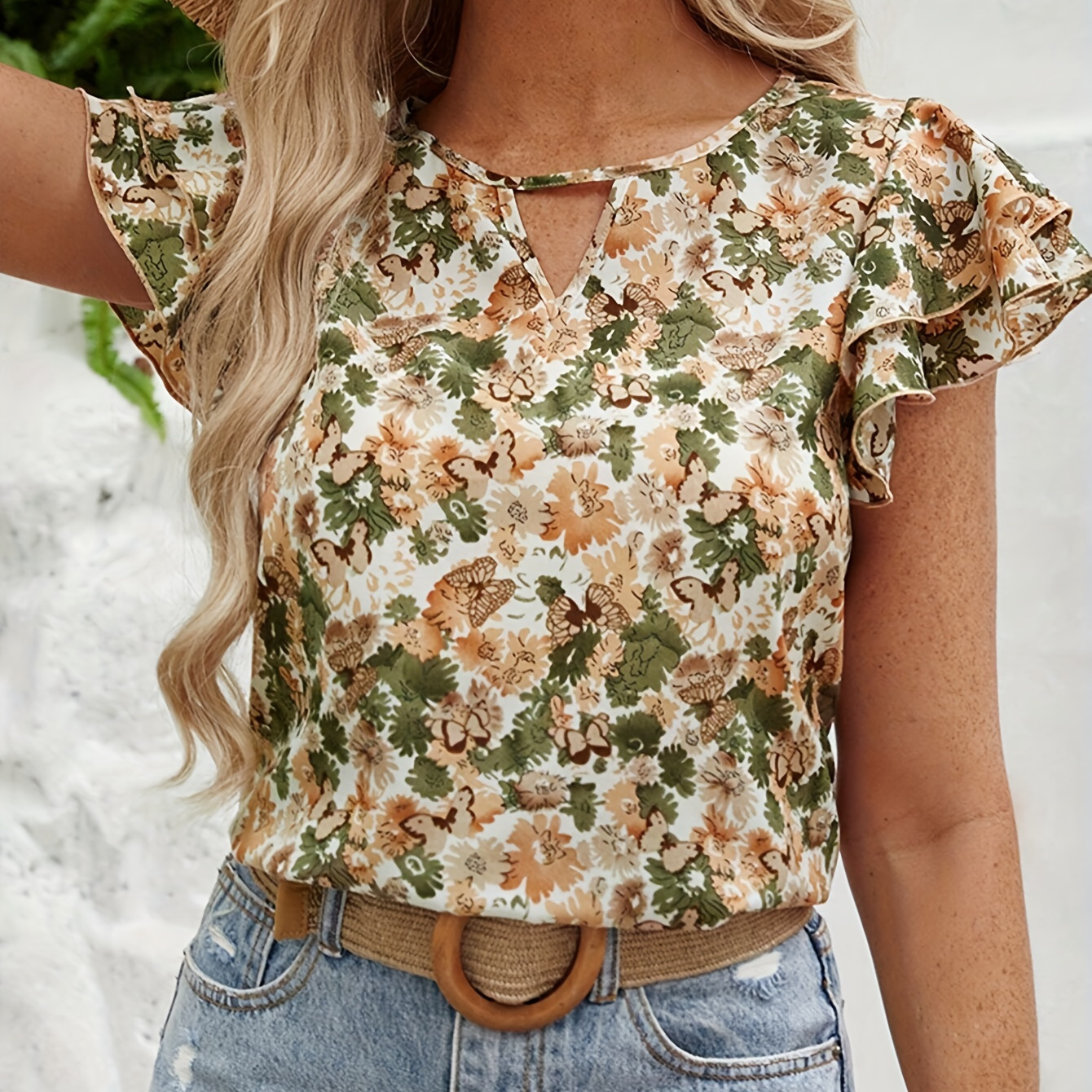 

1pc Elegant Floral And Print V-neck Short Sleeve Blouse For Women - Spring/summer Polyester Top With Ruffle Sleeves