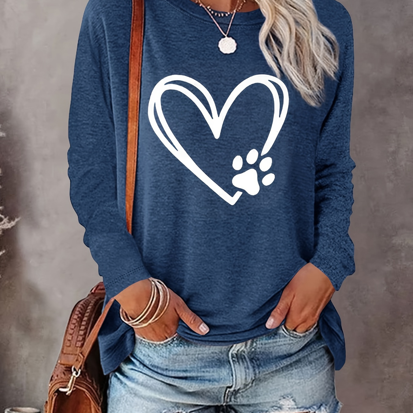 

Dog Paw Heart Pattern T-shirt, Long Sleeve Casual Top For Fall & Spring, Women's Clothing