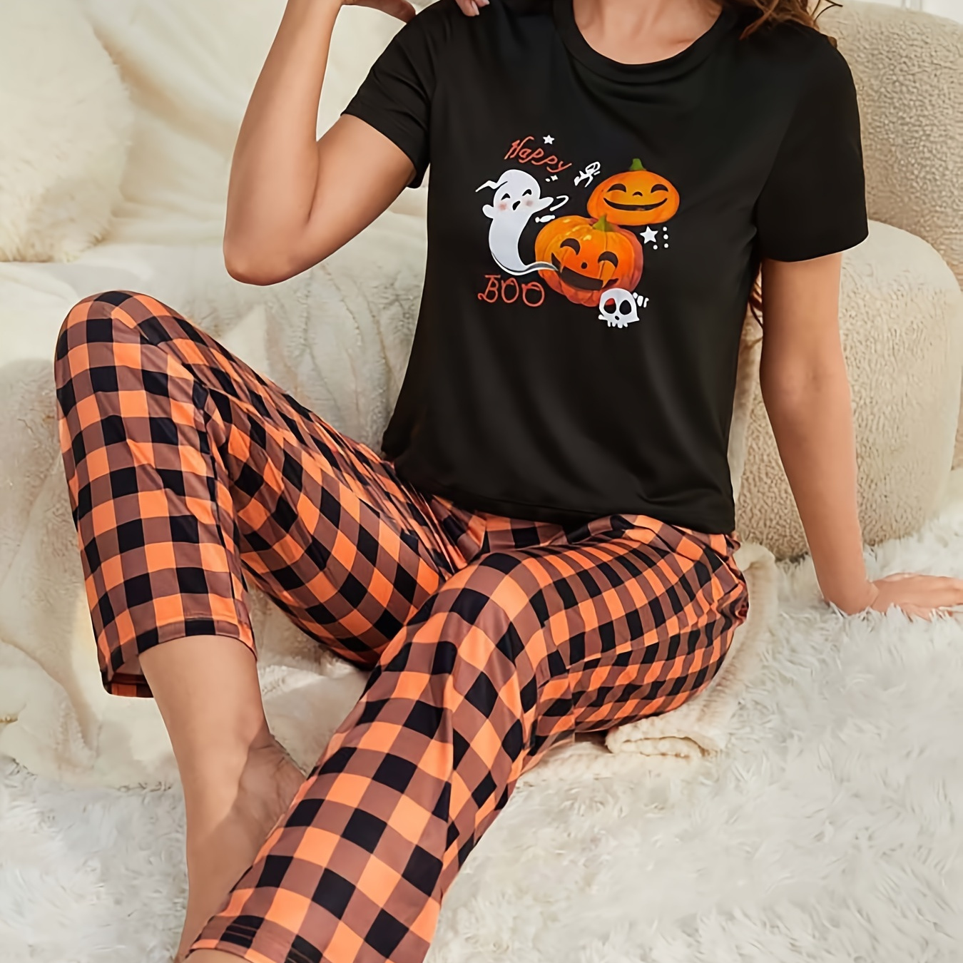 

Women's Halloween Pumpkin Print Pajama Set - Comfy Polyester , Round Neck Short Sleeve Top & Long Pants, Machine Washable