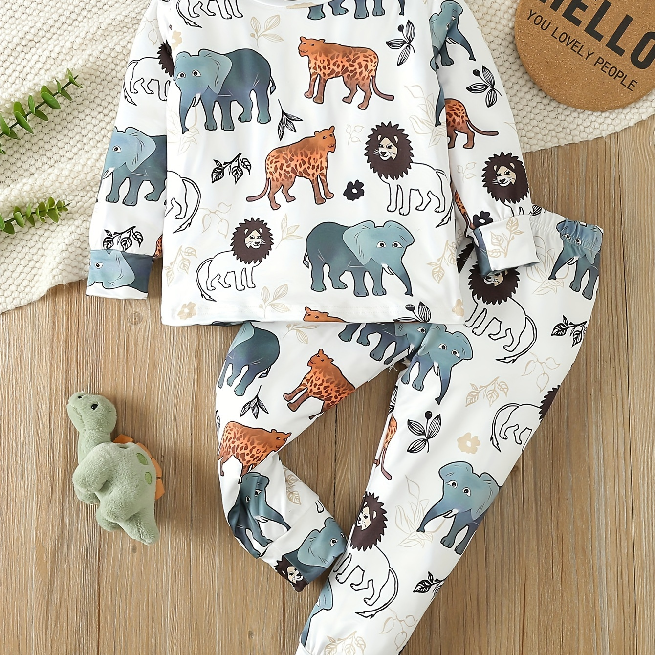 

Ensembles 2 pièces pour tout-petits garçons avec motif d'animaux de dessin animé, haut à manches longues à col rond et pantalon imprimé intégral, ensembles décontractés pour toutes les saisons.