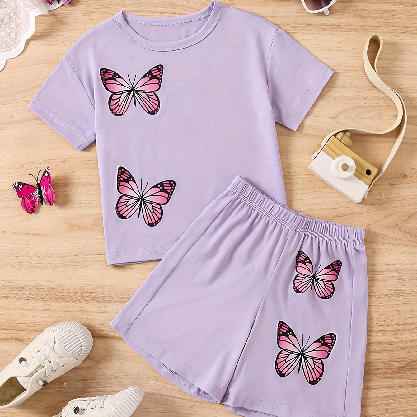 

2pcs Toddler Girls Butterfly Graphic T-shirts Round Neck Tees Top & Elastic Waist Shorts Set Kids Summer Clothes