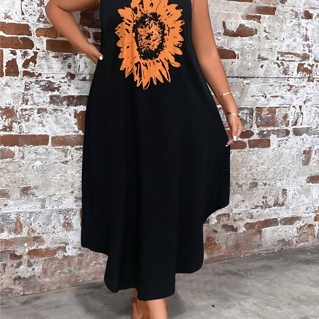 

Plus Size Sunflower Print Halter Dress, Vacation Sleeveless Asymmetric Hem Dress, Women's Plus Size Clothing