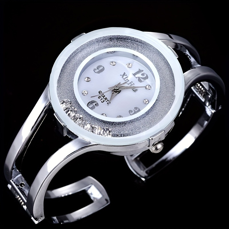 

Round Pointer Quartz Watch Minimalist Rhinestone Decor Dial Vintage Cuff Bangle Design Wristwatch For Women Men