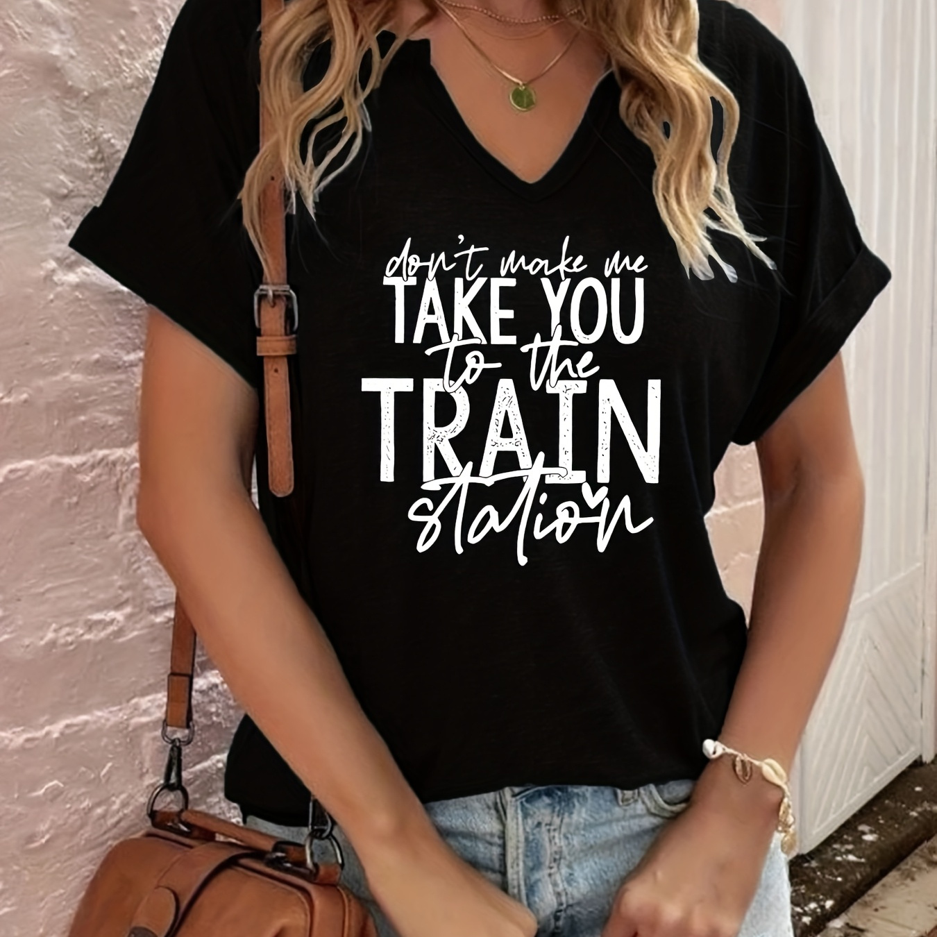 

1pc Women's V-neck T-shirt With "don't To Station" Letter Print, Casual Short Sleeve Top, Polyester Knit, Spring/summer Collection