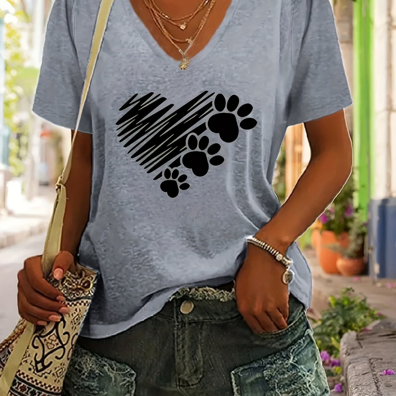 

Paw Print V Neck T-shirt, Casual Short Sleeve Top For Spring & Summer, Women's Clothing