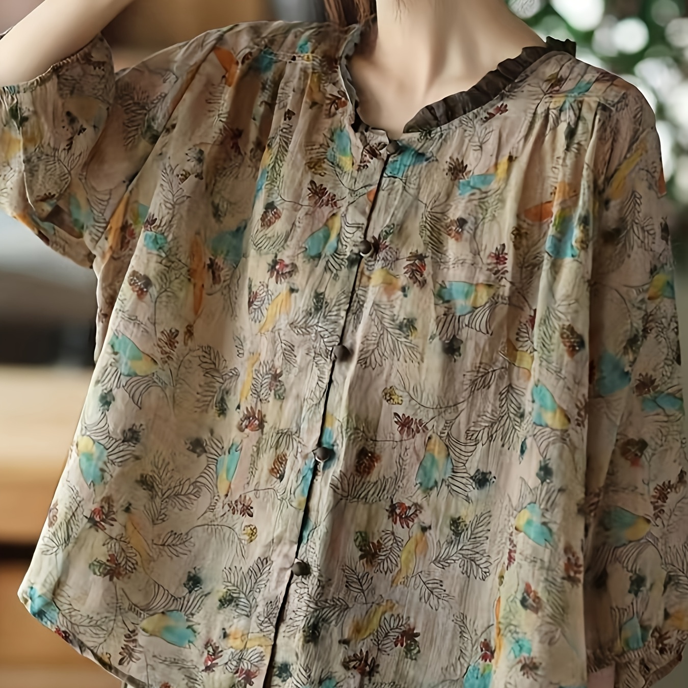 

Women' Floral Print V-neck Shirt With Lettuce Trim, Polyester 95% Elastane 5% Woven Fabric, Regular Fit Casual Blouse For Spring/summer/fall - Single Breasted