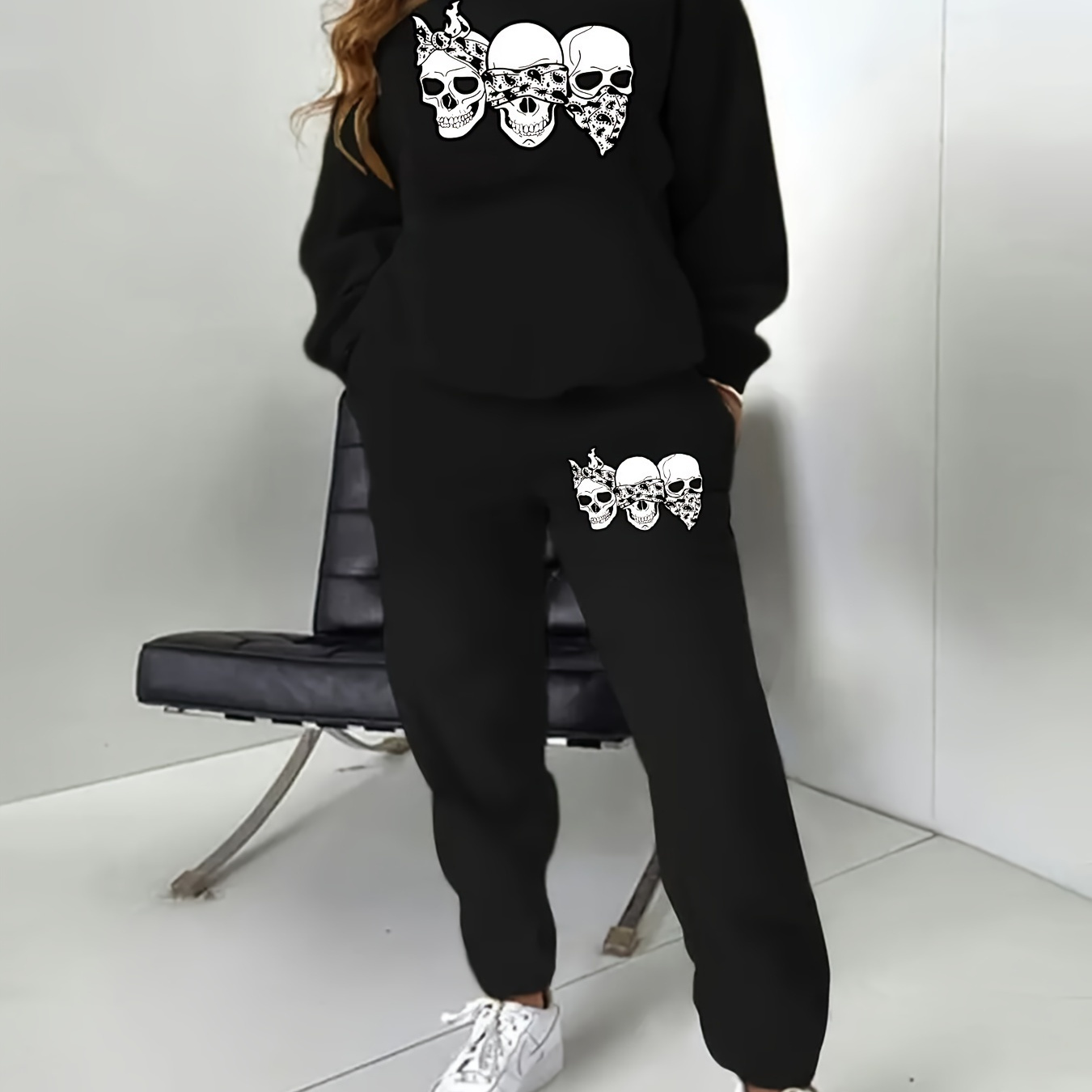 

Plus Size Skull Print Two-piece Set, Casual Crew Neck Long Sleeve Sweatshirt & Sweatpants Outfits, Women's Plus Size Clothing