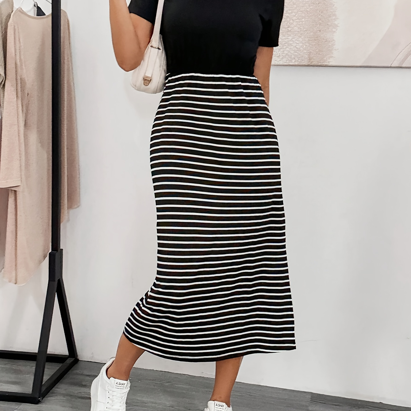 

Elegant Women's Striped & Solid Color Midi Dress With Side Slit - Crew Neck, Short Sleeve, Machine Washable - Fall/winter