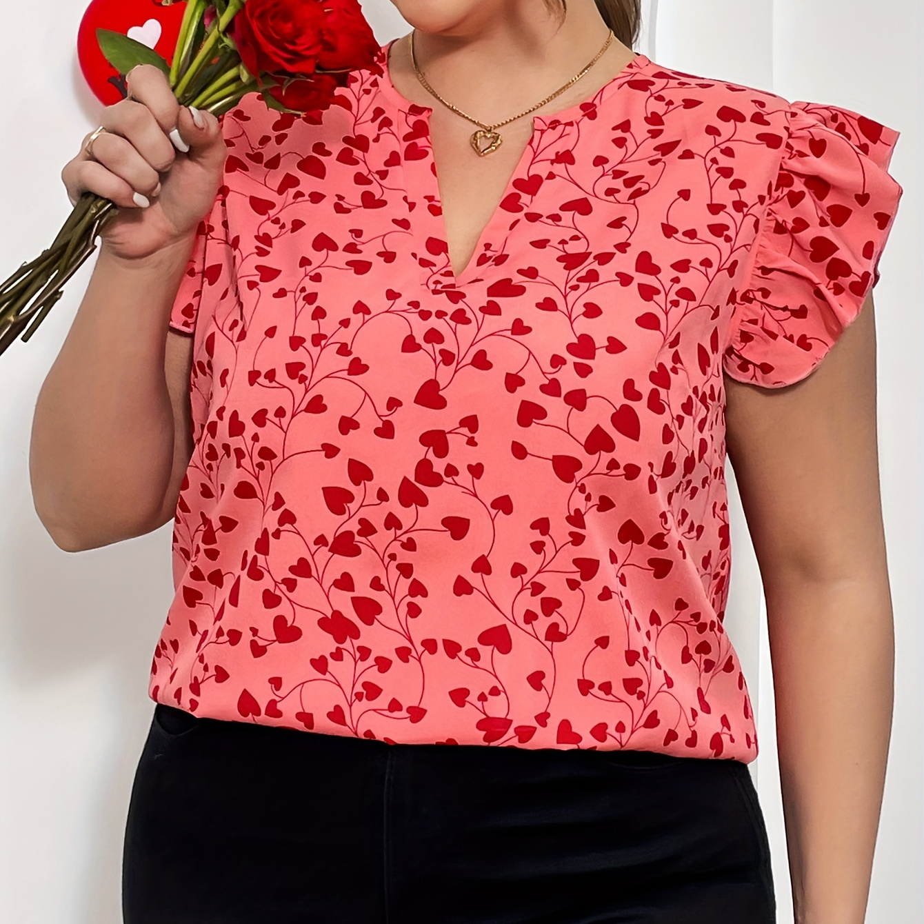 

Plus Size Heart Print Top, Casual V Neck Cap Sleeve Top, Women's Plus Size clothing