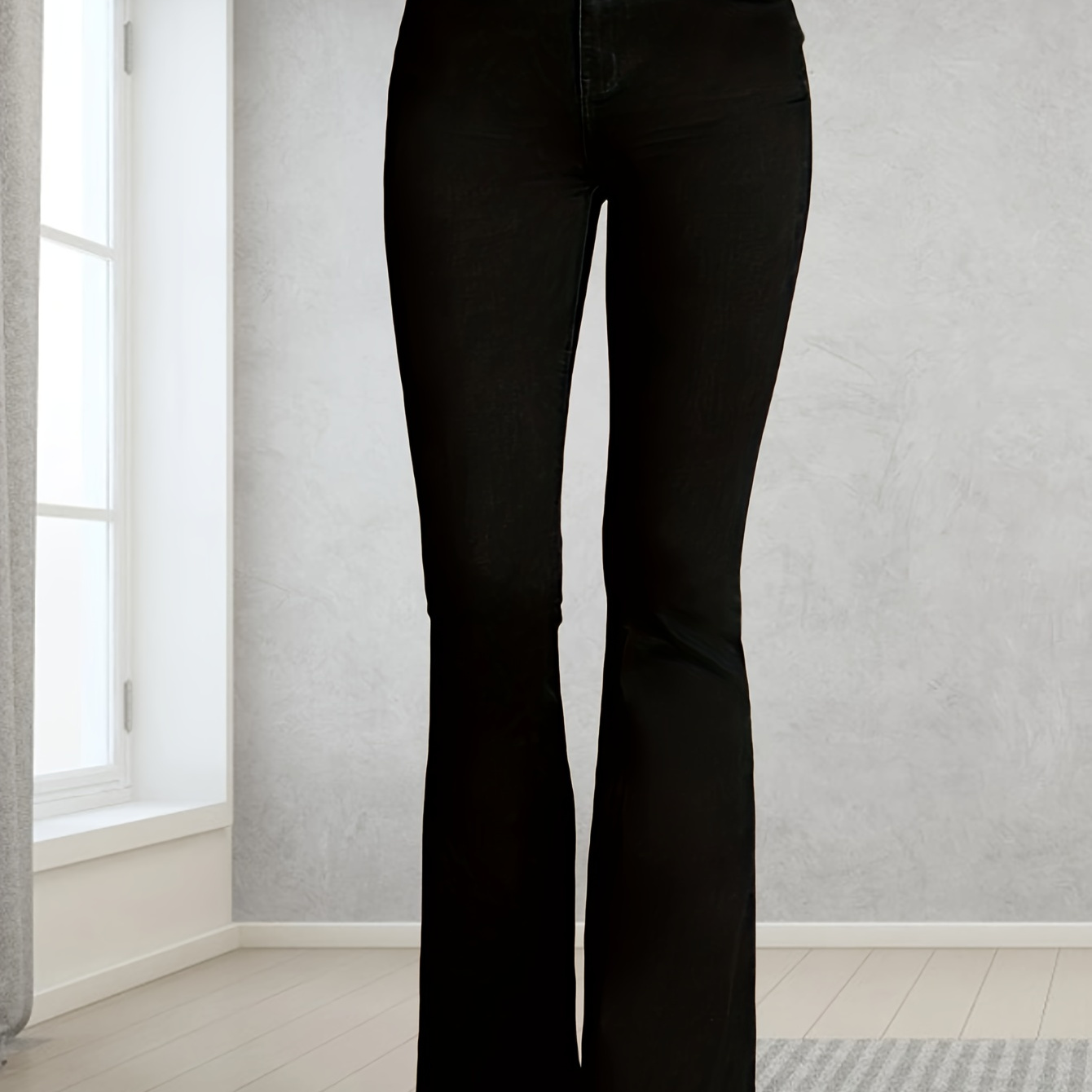 

Jean en denim taille haute évasé, couleur unie noire, style décontracté, fermeture à glissière et bouton, pantalon en denim pour femme, jeans et vêtements pour femme.