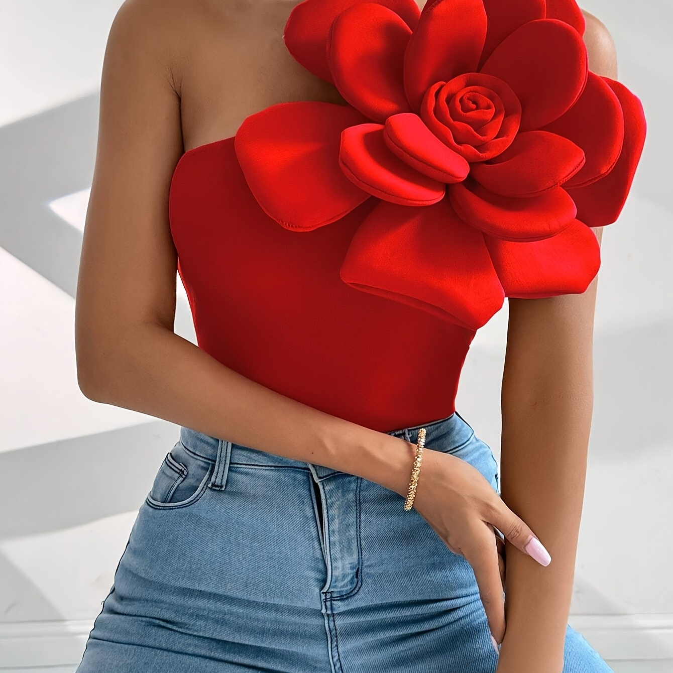 

Elegant Red Floral Applique Tube Top For Women - Stretchy Polyester, Machine Washable, Spring