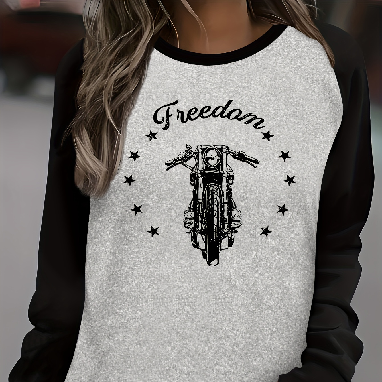 

Women's Casual Crew Neck Long Sleeve T-shirt With Motorcycle Graphic And Star Applique, Polyester And Spandex , Geometric Pattern Knit Fabric, Suitable For All