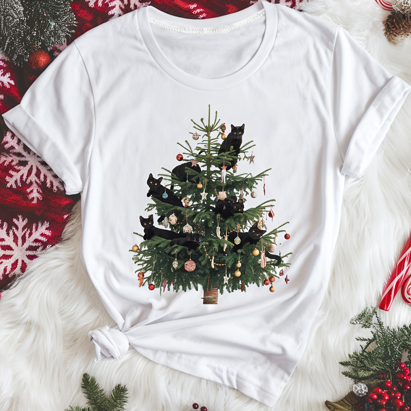 

1pc Women's Christmas Tree Print T-shirt - Polyester, Crew Neck, Short Sleeve, Regular Fit, Knit Fabric, Tee