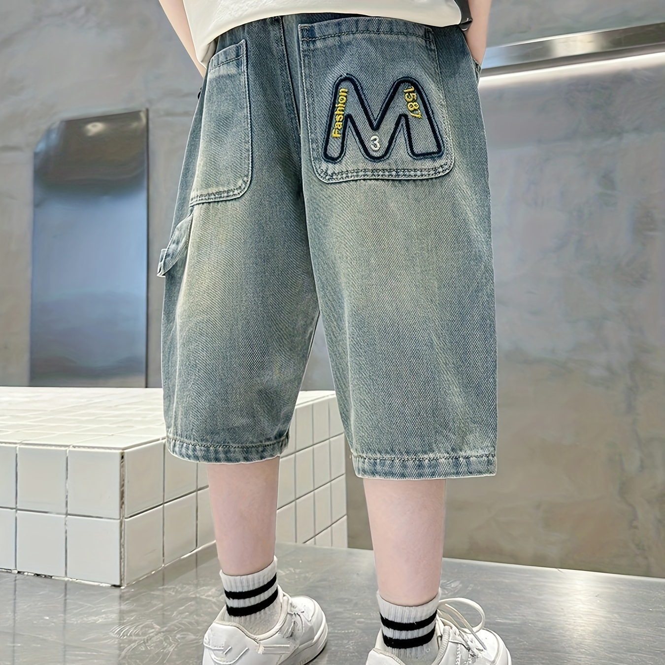 

Boys Letter M Embroidered Casual Comfortable Denim Shorts With Pockets, Elastic Waist Slightly Stretch Shorts For Summer Outdoor