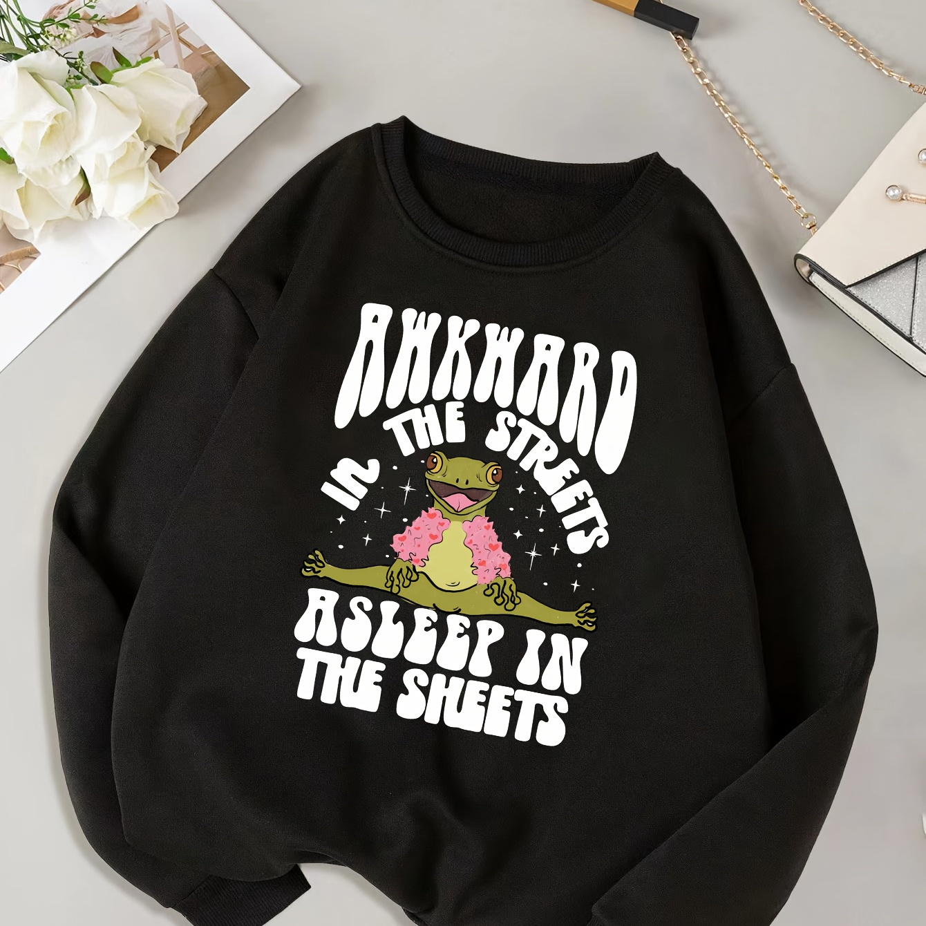 

Frog & Letter Print Pullover Sweatshirt, Round Neck Long Sleeves Casual Sweatshirt, Women's Activewear