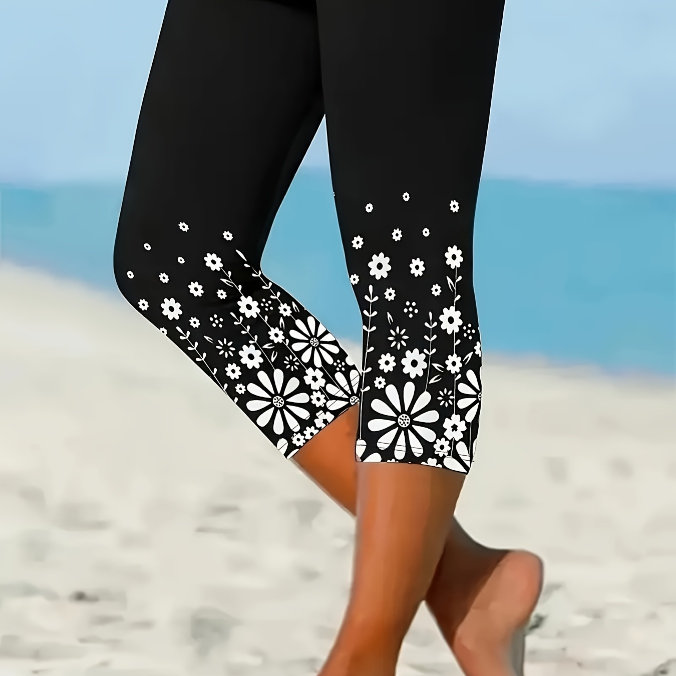 

Plus Size Floral Print Skinny Capris Leggings, Casual Crop Leggings For Spring & Summer, Women's Plus Size Clothing