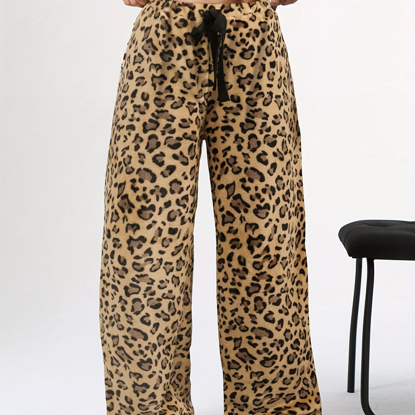 

Fashionable , Drawstring Lined & Comfortable -fitting -leg Pants For