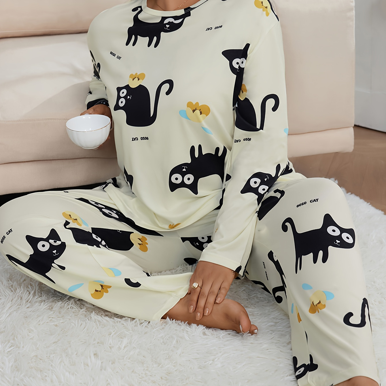 

Pyjama Confortable Grande Taille pour Femme avec Imprimé Chat Cartoon Mignon - Manches Longues & Col Rond, Mélange de Polyester , Lavable en Machine