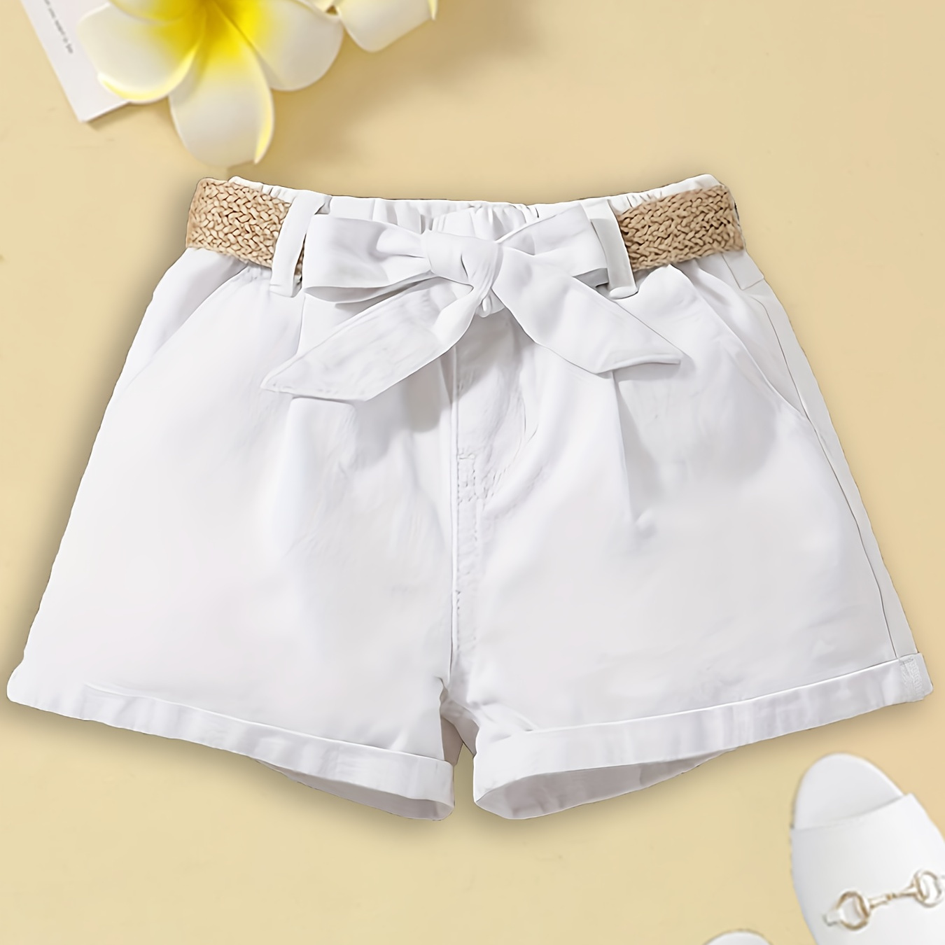 

Women's Elegant Plain White Cuffed Hem Denim Shorts With Non-stretch Belt, Fashionable Summer Short Pants, Casual Chic Style