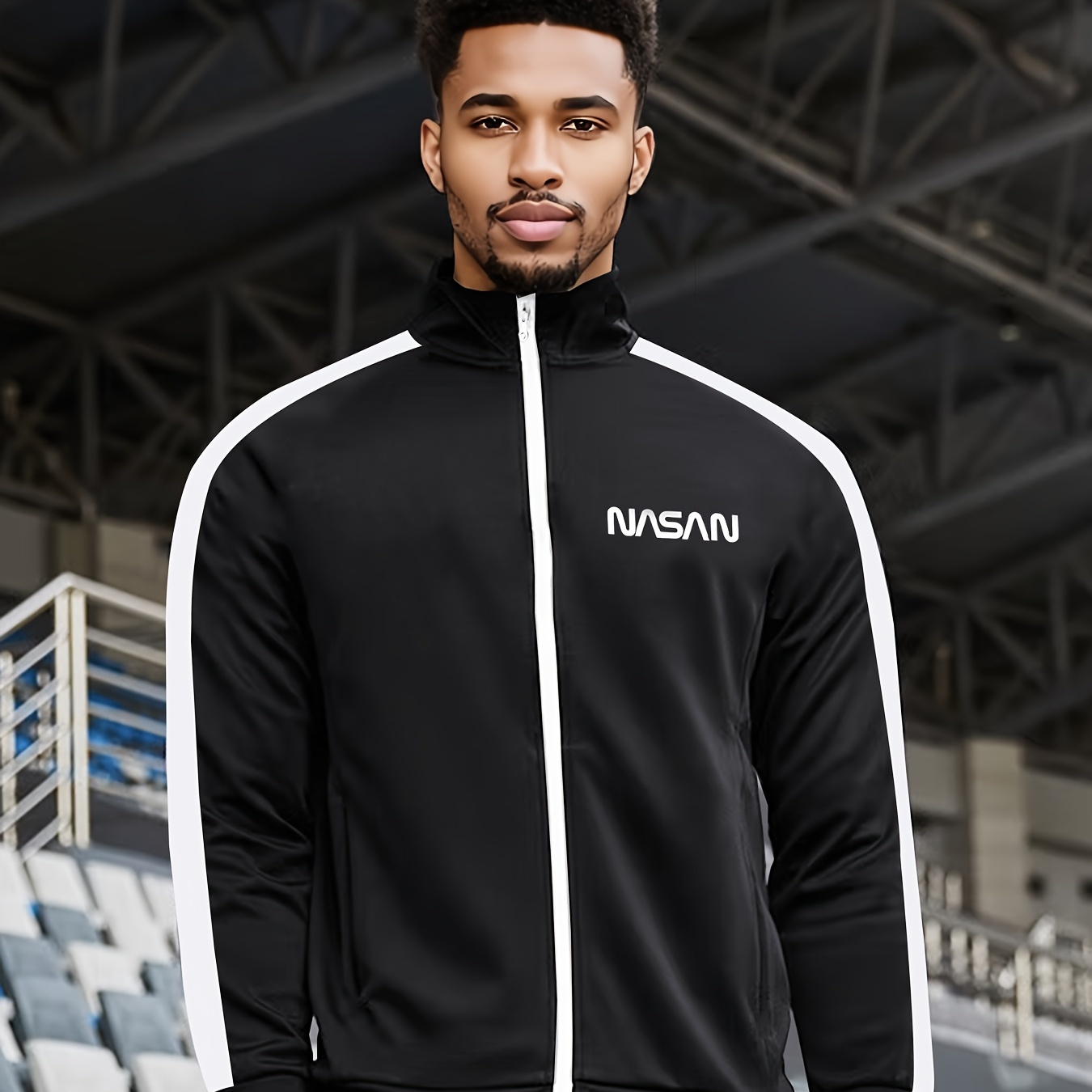 

Sweat à capuche décontracté en polyester pour homme avec col , manches longues, fermeture éclair intégrale, tissu tricoté, motif de lettres imprimé par transfert thermique, coupe standard.