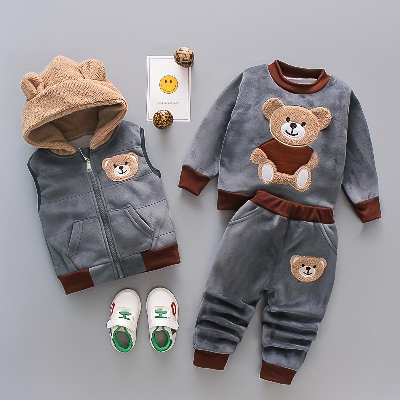 Boy's Thermal Velvet Outfit 3pcs, Bear Patchwork Sweatshirt & Hooded Vest & Jogger Pants Set, Toddler Kid's Clothes For Spring Fall Winter