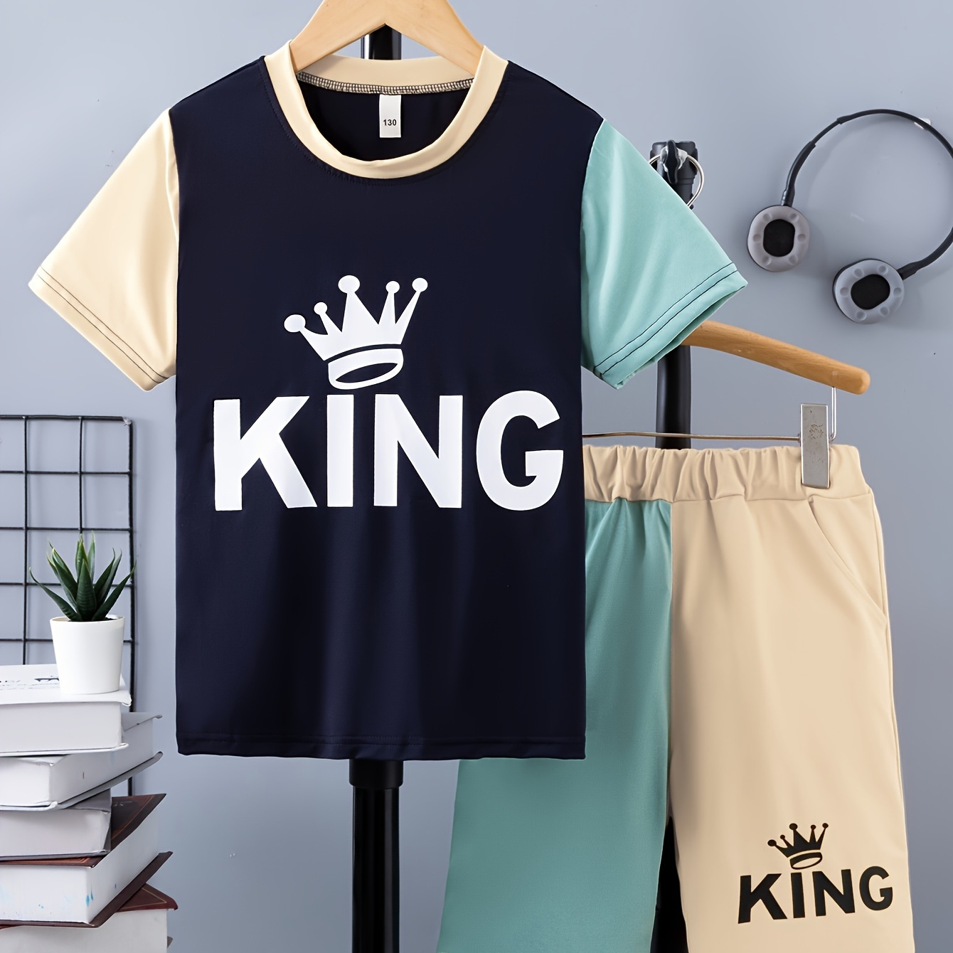 

King Letter Graphic Print, 2pcs Boys Casual Color Block Short Sleeve T-shirt & Shorts Set, Boys Clothing For Summer, As Gifts