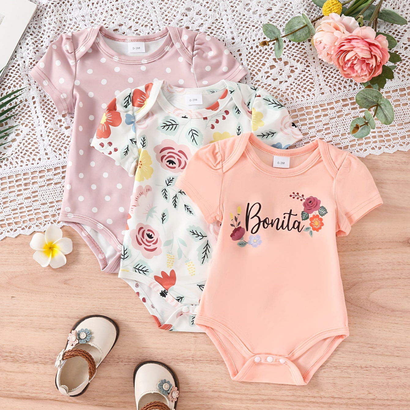 

3pcs Newborn Baby's Polka Dots & Flower Pattern Triangle Bodysuit, Casual Short Sleeve Romper, Toddler & Infant Girl's Onesie For Summer, As Gift