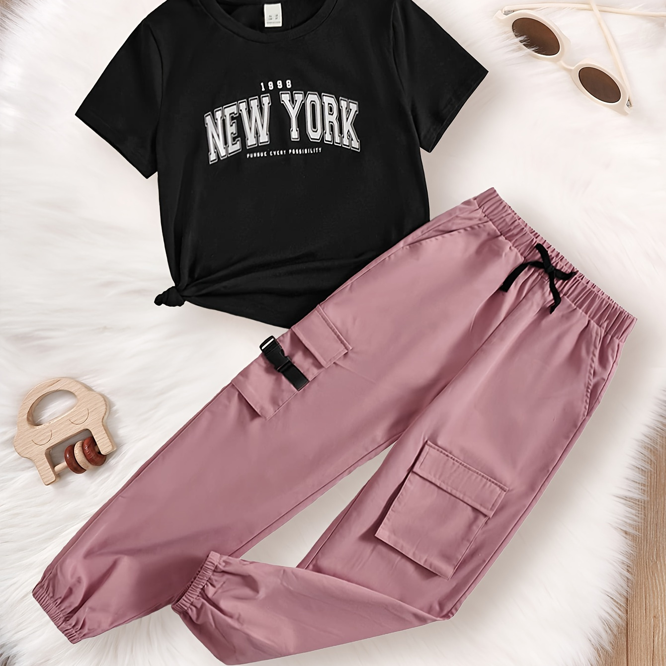 

New York Print Girl's 2pcs Short-sleeve T-shirt Top & Cargo Pants Set, Casual Two-piece Summer Clothes
