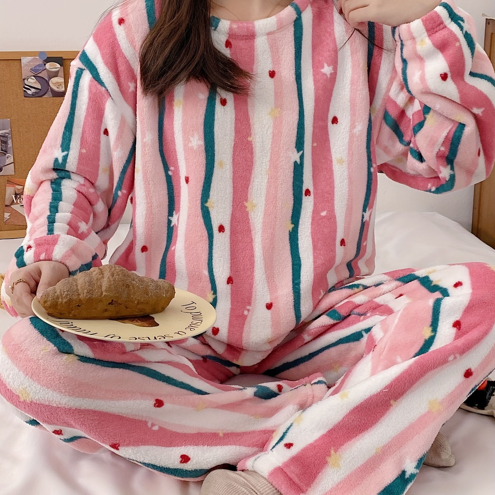 

Ensemble de pyjama en pour femme, motif rayé mignon, col rond, manches longues, polyester, vêtements de nuit, vêtements de détente pour pour Noël et le An