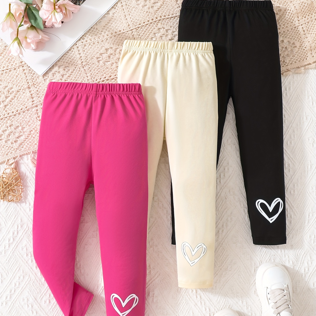 

Girls 3-piece Casual & Comfy Doodled Hearts Graphic Print Leggings Set For Spring & Fall Daily Wear