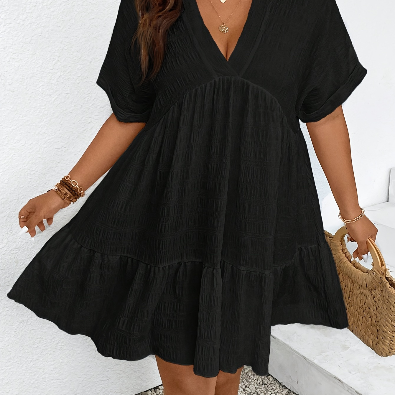 

Plus Size Textured Solid Tiered Dress, Casual Short Sleeve Dress For Spring & Summer, Women's Plus Size Clothing