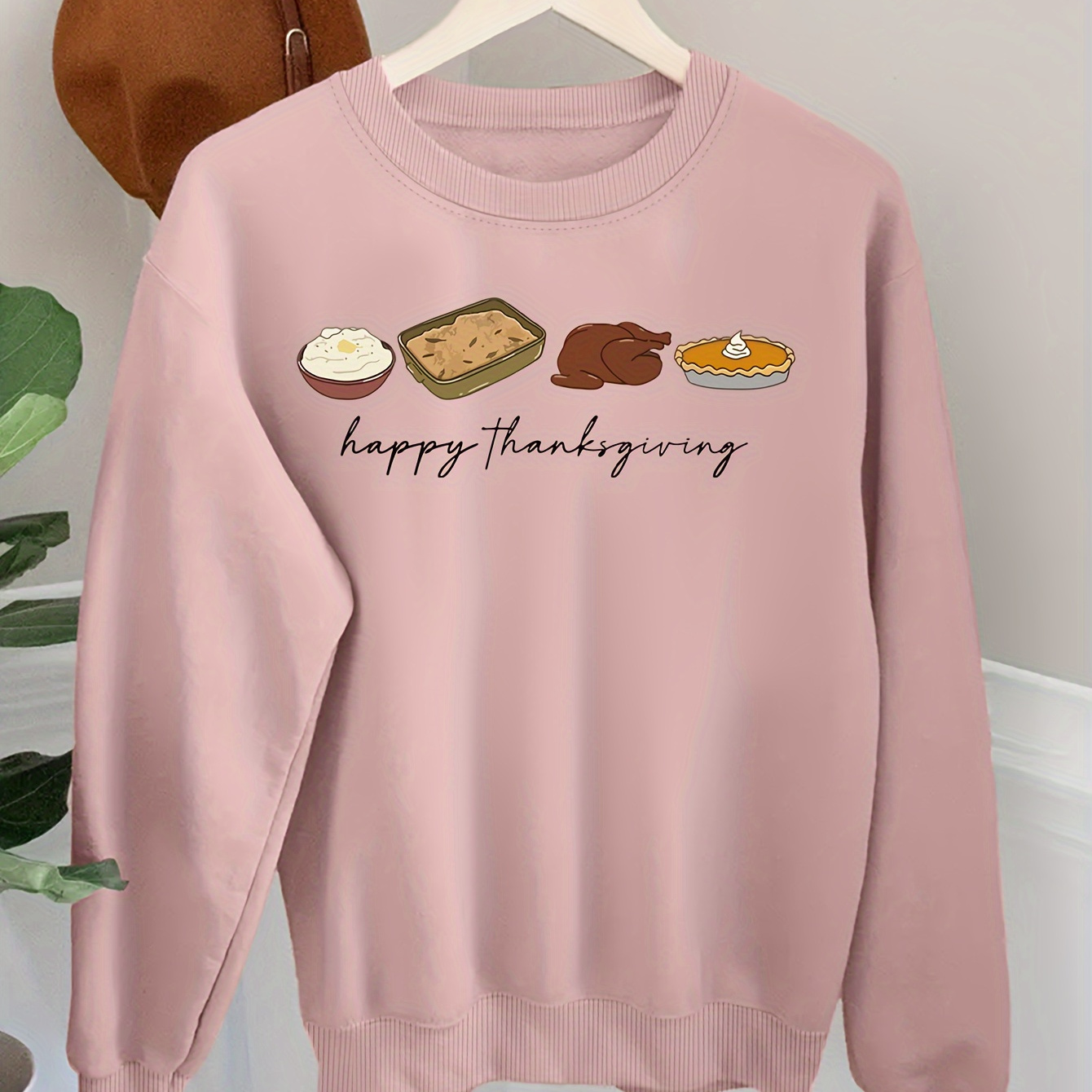 

Plus Size Happy Thanksgiving Print Pullover Sweatshirt, Casual Crew Neck Long Sleeve Sweatshirt For Spring & Fall, Women's Plus Size Clothing