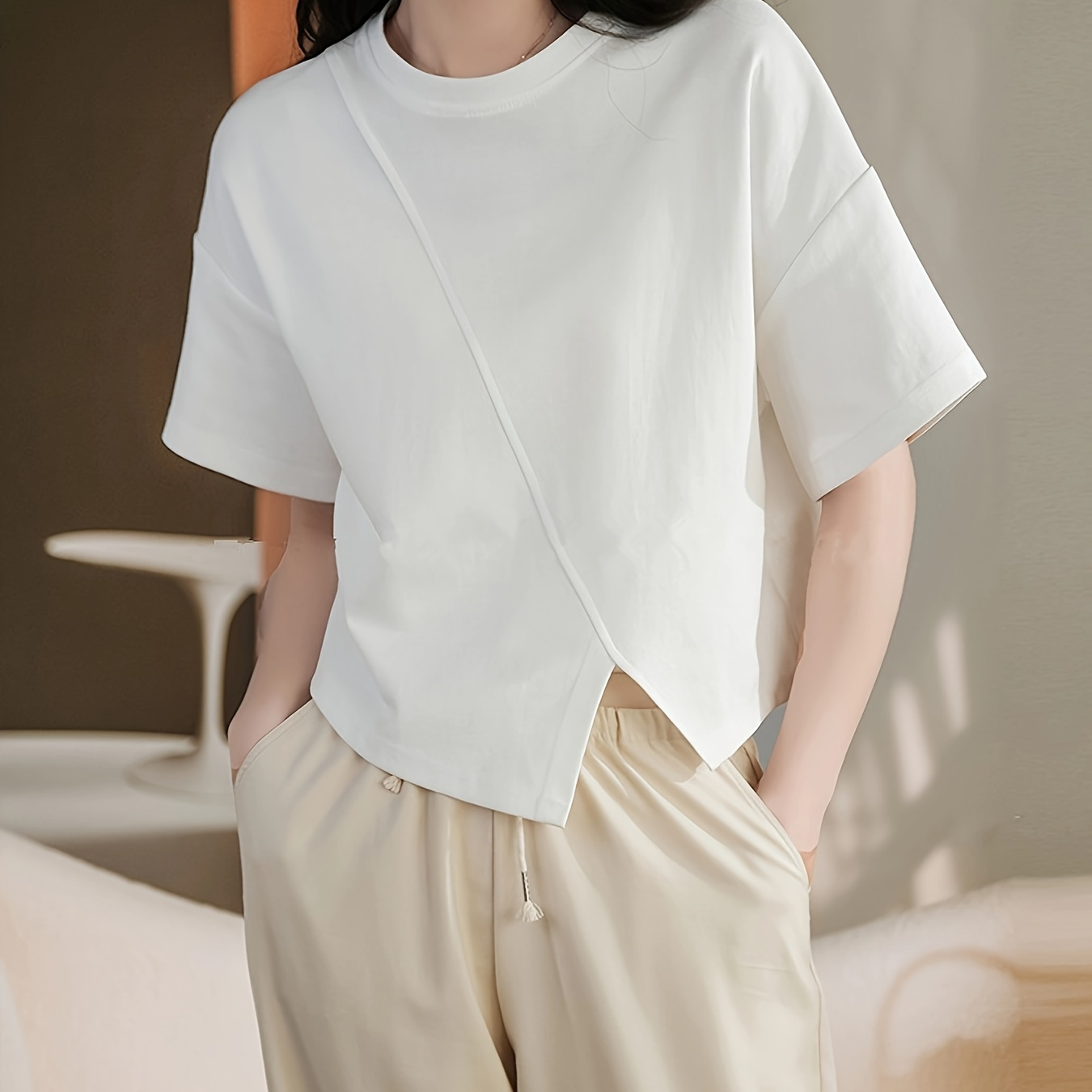 

Solid Color Slit Hem T-shirt, Casual Short Sleeve T-shirt For Spring & Summer, Women's Clothing