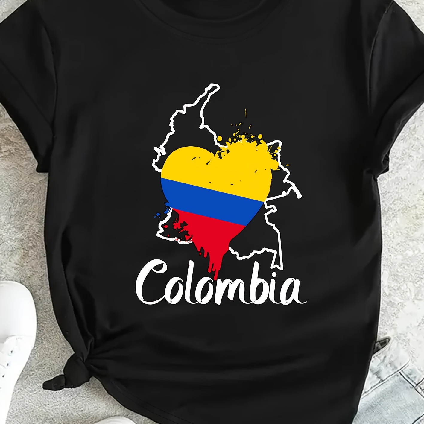 

Women's Colombia Heart-shaped Flag Short Sleeve T-shirt, Retro Style, Round Neck, Printed Graphic Tee, Summer Casual Top