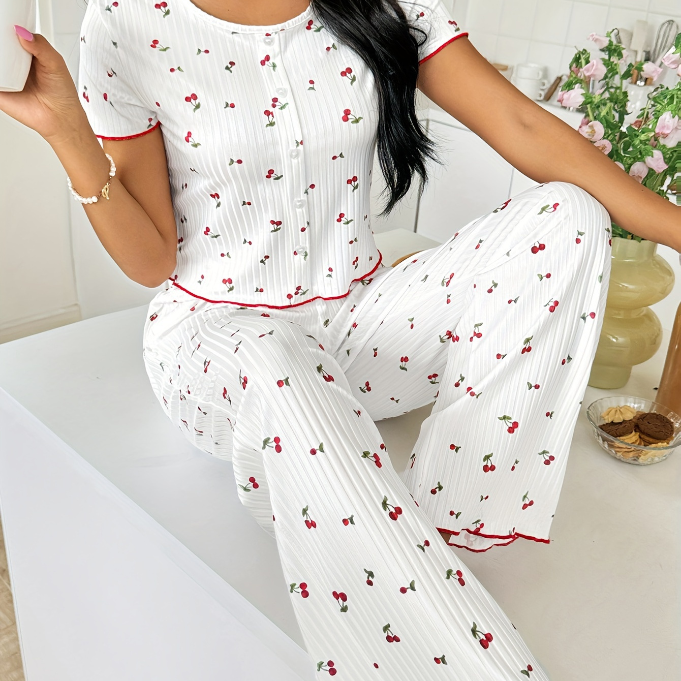 

Women's Ditsy Floral Print Sweet Ribbed Frill Trim Pajama Set, Short Sleeve Button Detail Round Neck Crop Top & Pants, Comfortable Relaxed Fit, Summer Nightwear