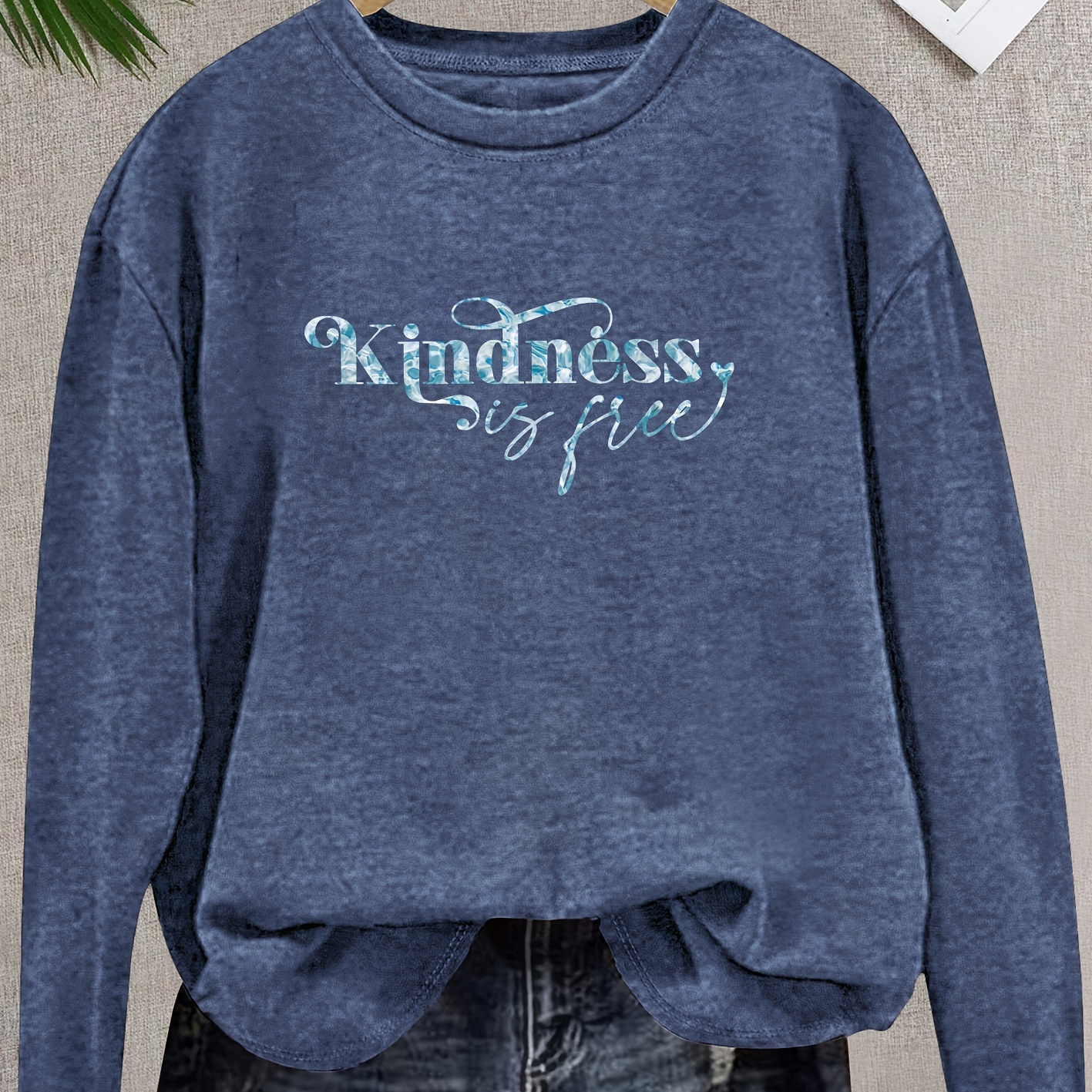 

Women's Long-sleeve T-shirt With A Round Neck Featuring A Printed Alphabet Design, Suitable For Spring, Summer, Autumn, And Winter.