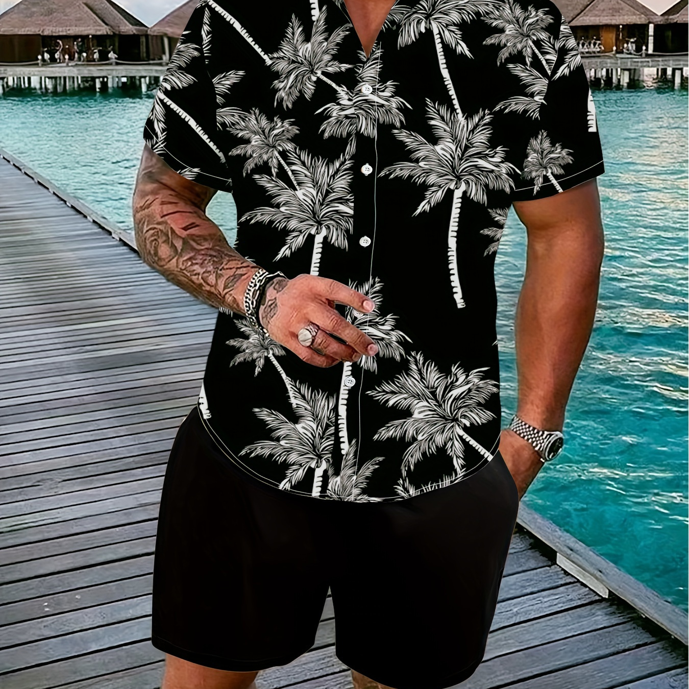 

Men's Casual Hawaiian Lapel Collar Graphic T-shirt And Shorts Set With Stylish Floral Print For Summer Outdoors, Pool, Holiday
