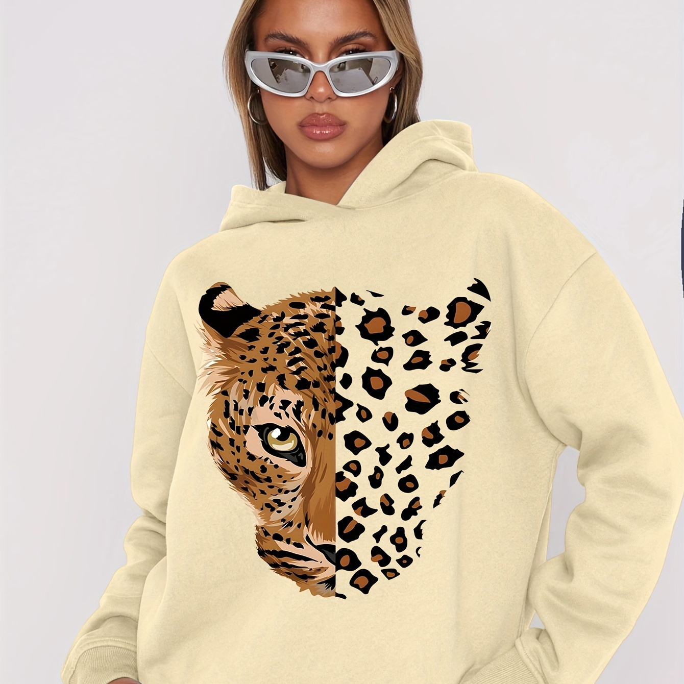 

Chic Leopard Print Hoodie For Women - Casual Long Sleeve With Kangaroo Pocket, Polyester , Machine Washable - Spring/fall
